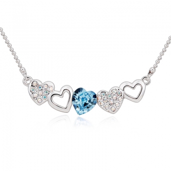 Bonito Collar Swarovski de Corazones JOYERIA