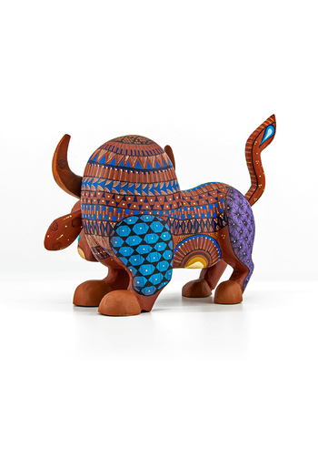 Magnifico Alebrije de Toro Mexicano Hecho a Mano Pintado ALEBRIJES