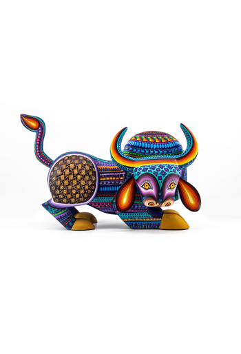 Quality Handmade and Hand-Painted Mexican Bull Wood Alebrije ALEBRIJES - CARVED PIECES