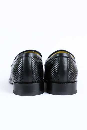 Zapatos De Piel Color Negro ZAPATOS