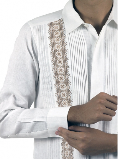 Guayabera Nieve Bordado a Mano Lino 100% GUAYABERAS 