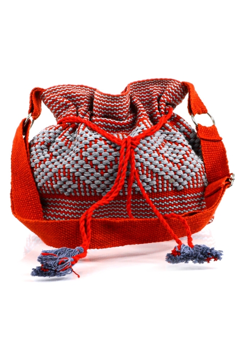 Hermoso Bolso Color Rojo de Telar BOLSAS & CARTERAS