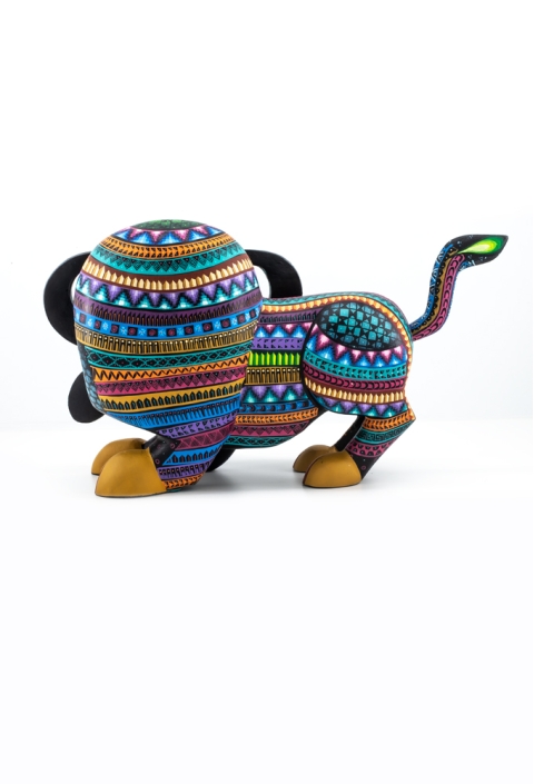 Magnifico Alebrije de Toro Mexicano Hecho a Mano ALEBRIJES