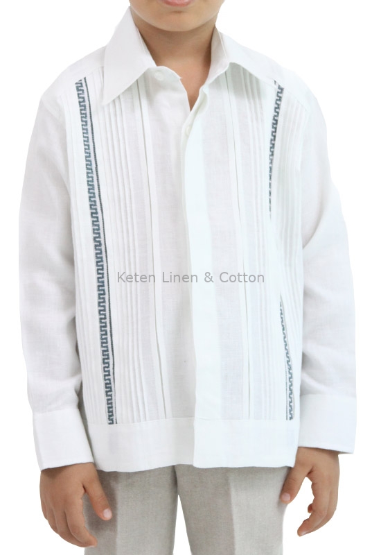 Guayabera Para Ni o Color Blanco Con Bordado a Mano Punta Cruz